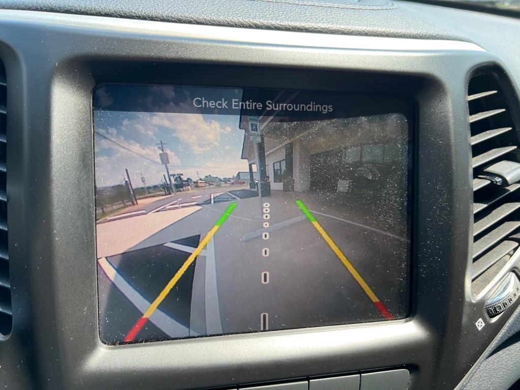 2015 Jeep Cherokee Image 29