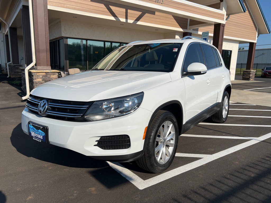2017 Volkswagen Tiguan Image 2
