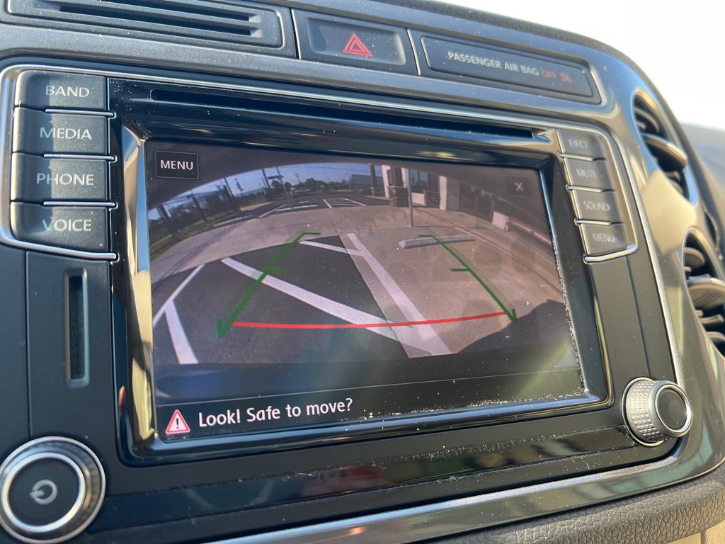 2017 Volkswagen Tiguan Image 24