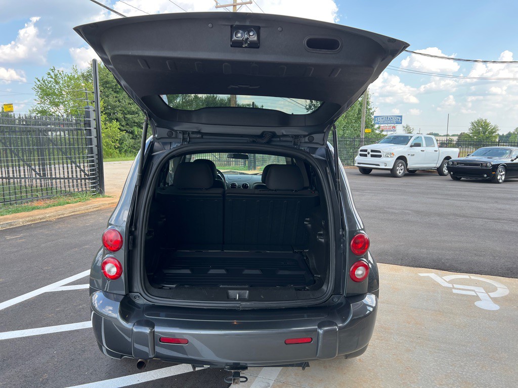 2011 Chevrolet HHR Image 17