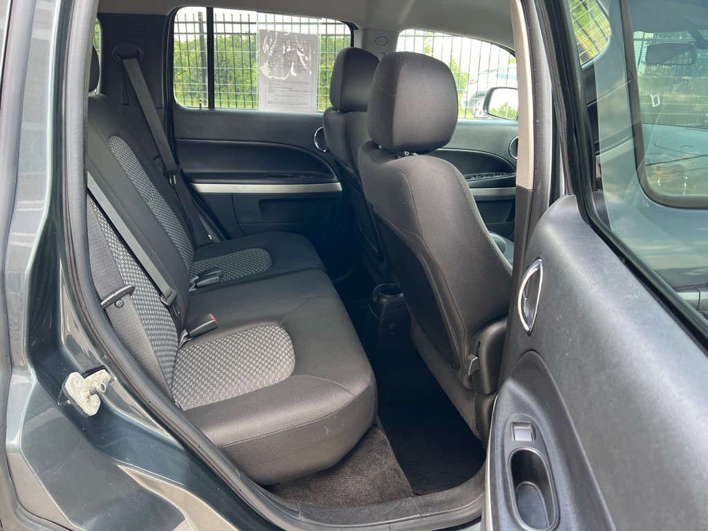 2011 Chevrolet HHR Image 18
