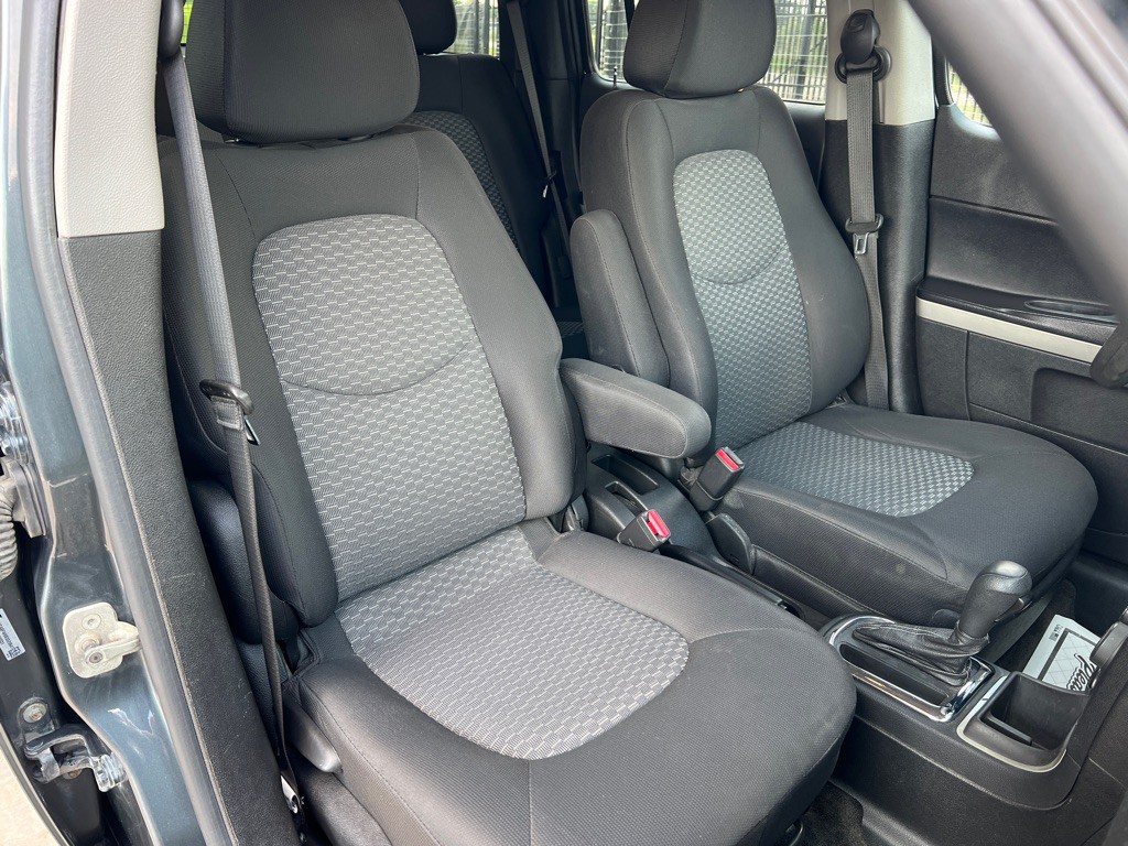 2011 Chevrolet HHR Image 20