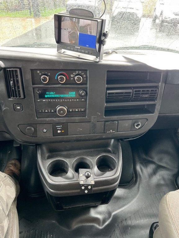 2017 Chevrolet Express Image 23