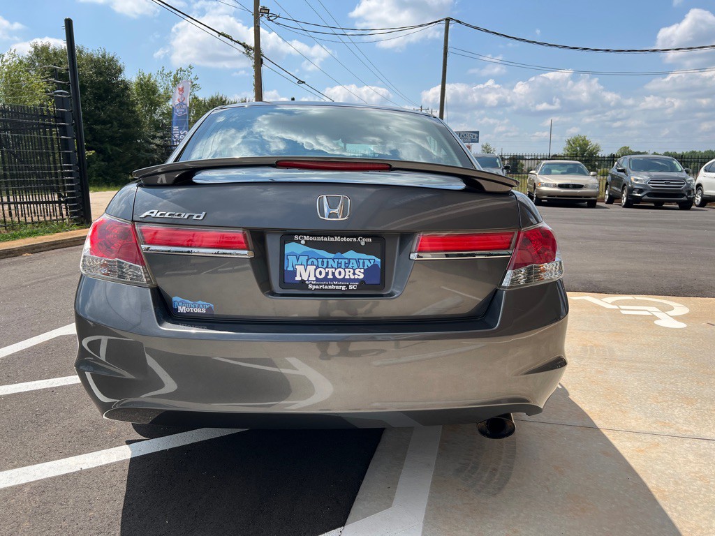 2012 Honda Accord Image 5