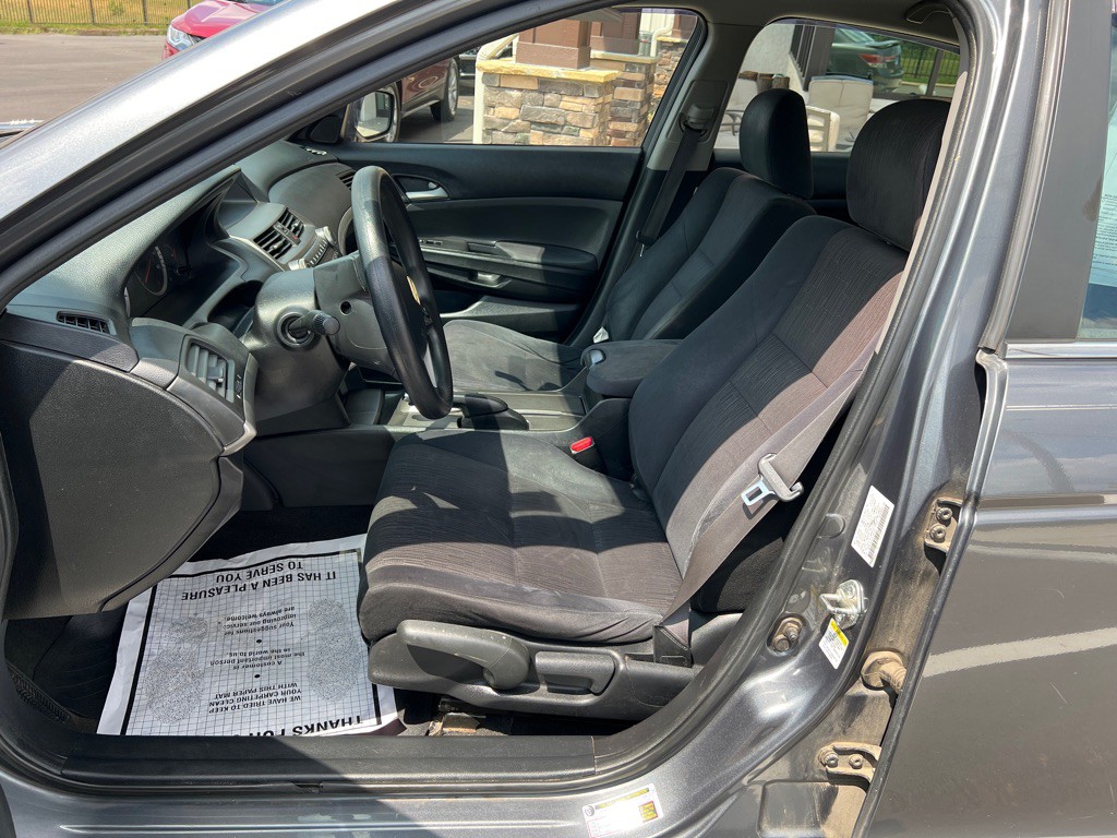 2012 Honda Accord Image 16