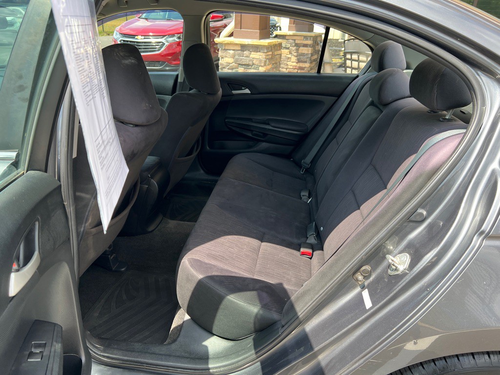 2012 Honda Accord Image 17