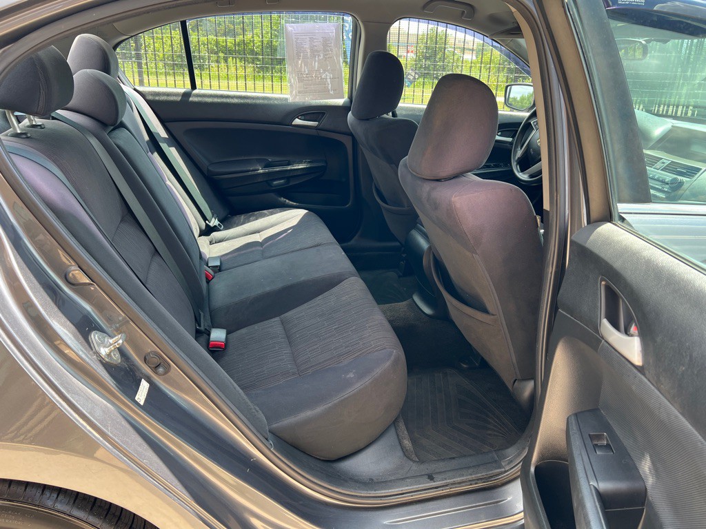 2012 Honda Accord Image 19