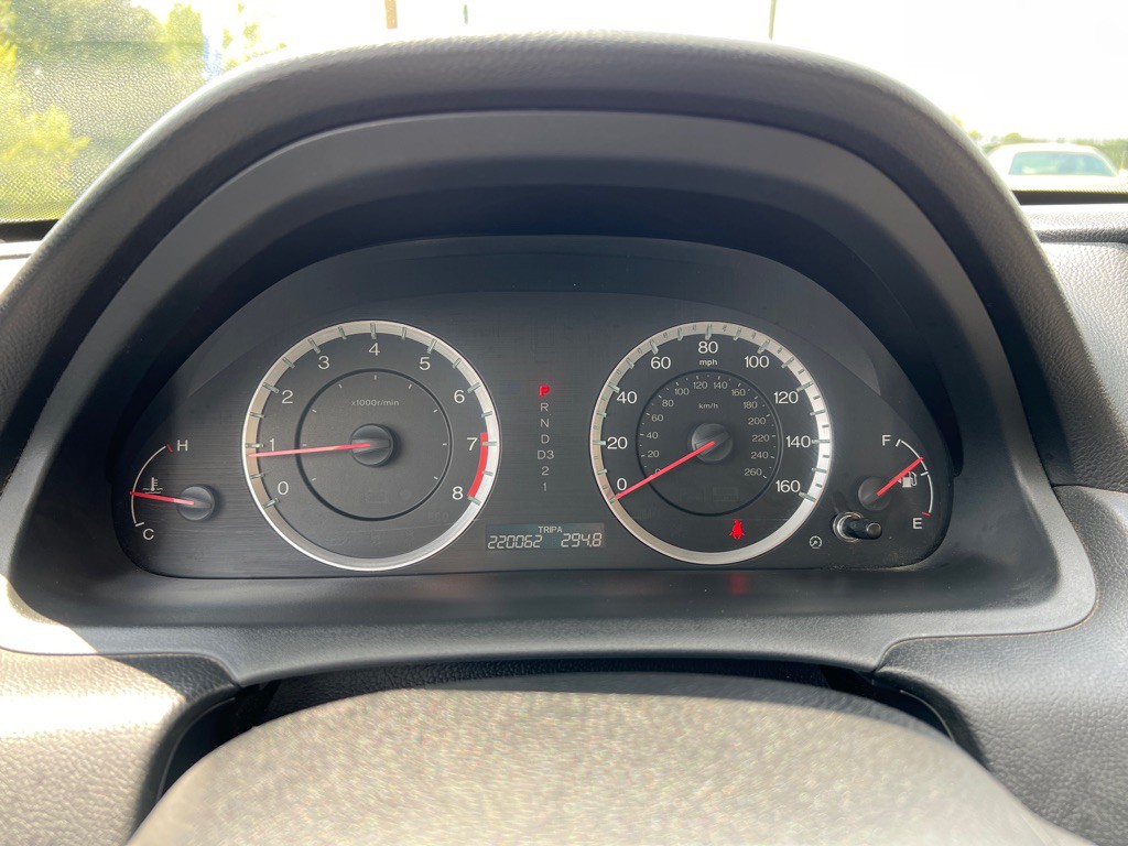 2012 Honda Accord Image 25