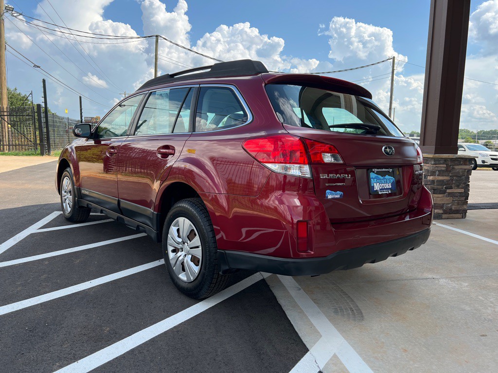 2013 Subaru Outback Image 4