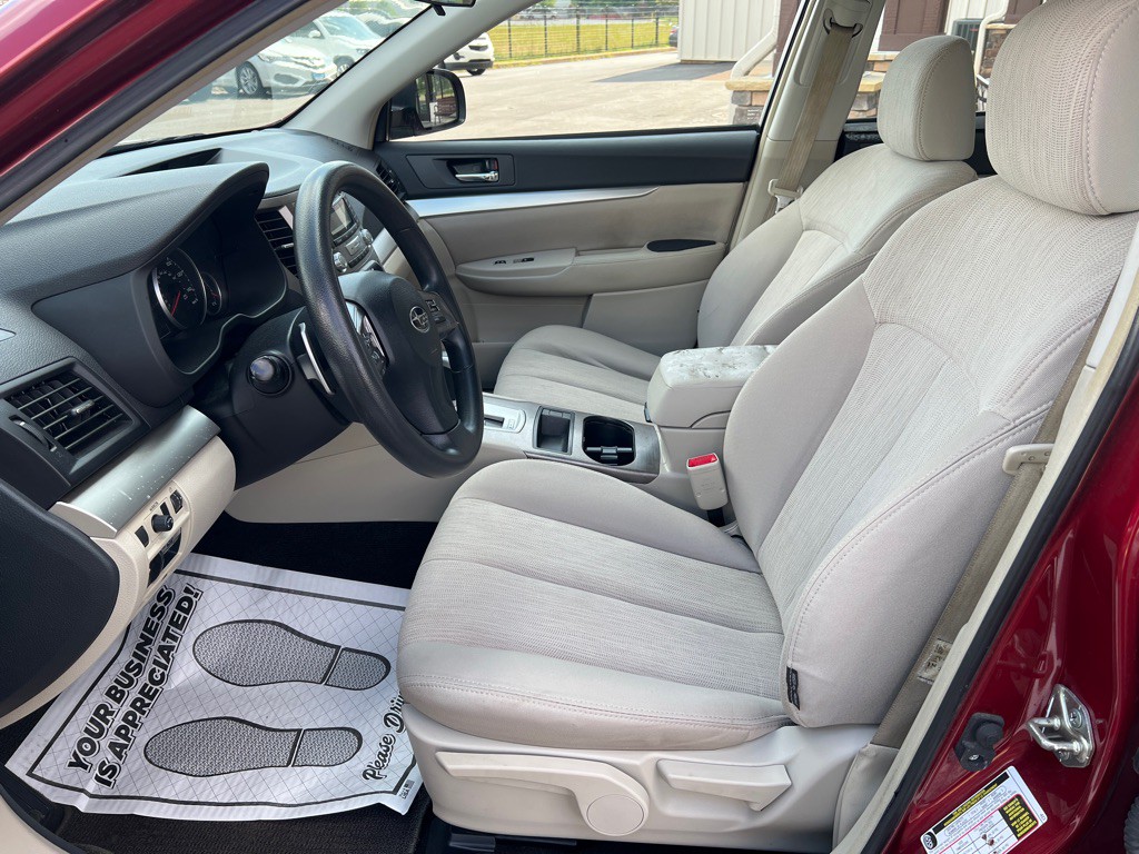 2013 Subaru Outback Image 15