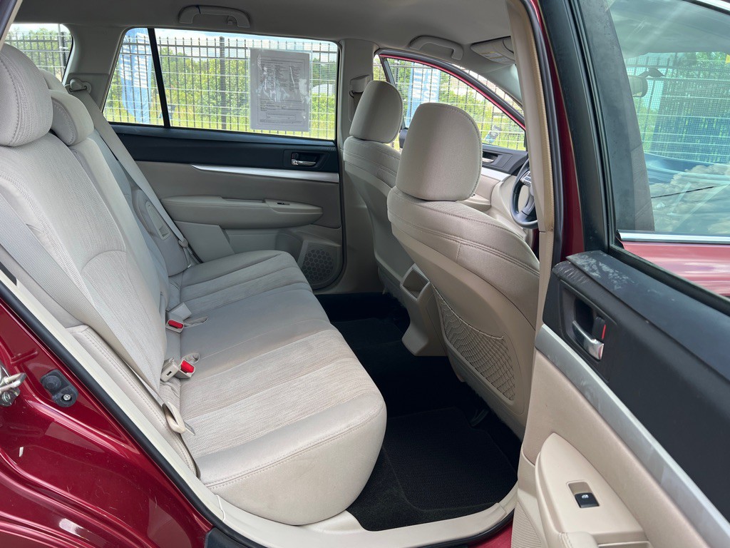 2013 Subaru Outback Image 19