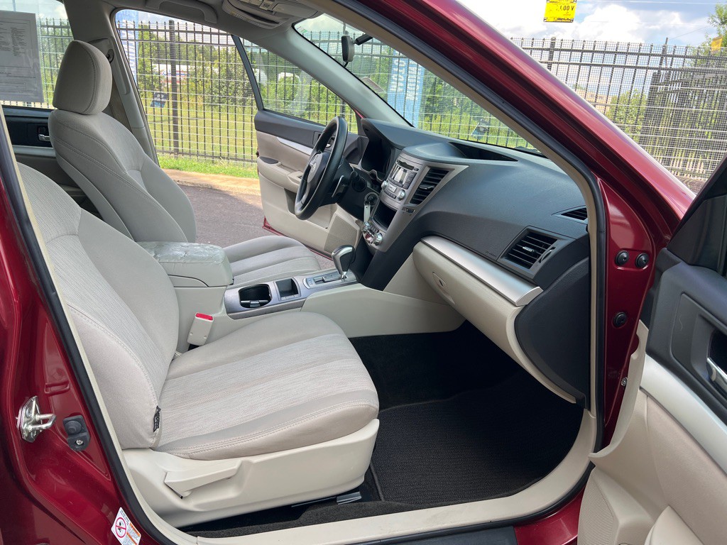 2013 Subaru Outback Image 20