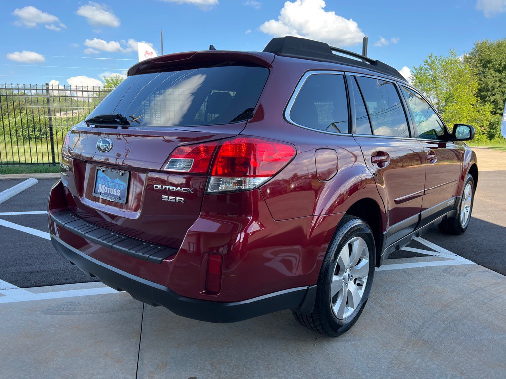 2012 Subaru Outback Image 6