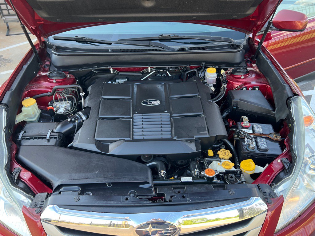 2012 Subaru Outback Image 13