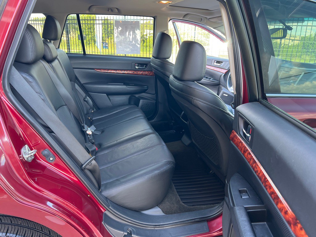 2012 Subaru Outback Image 20