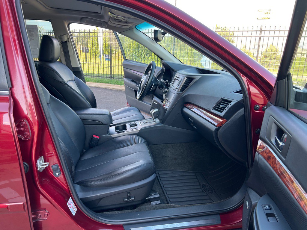 2012 Subaru Outback Image 21