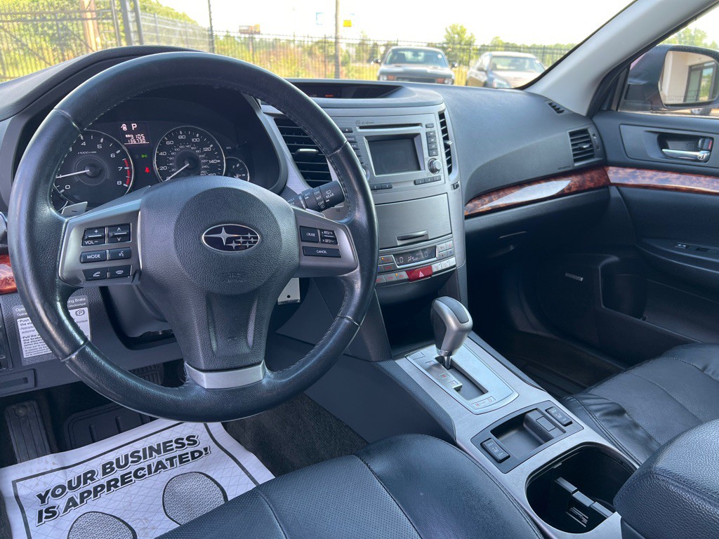 2012 Subaru Outback Image 24