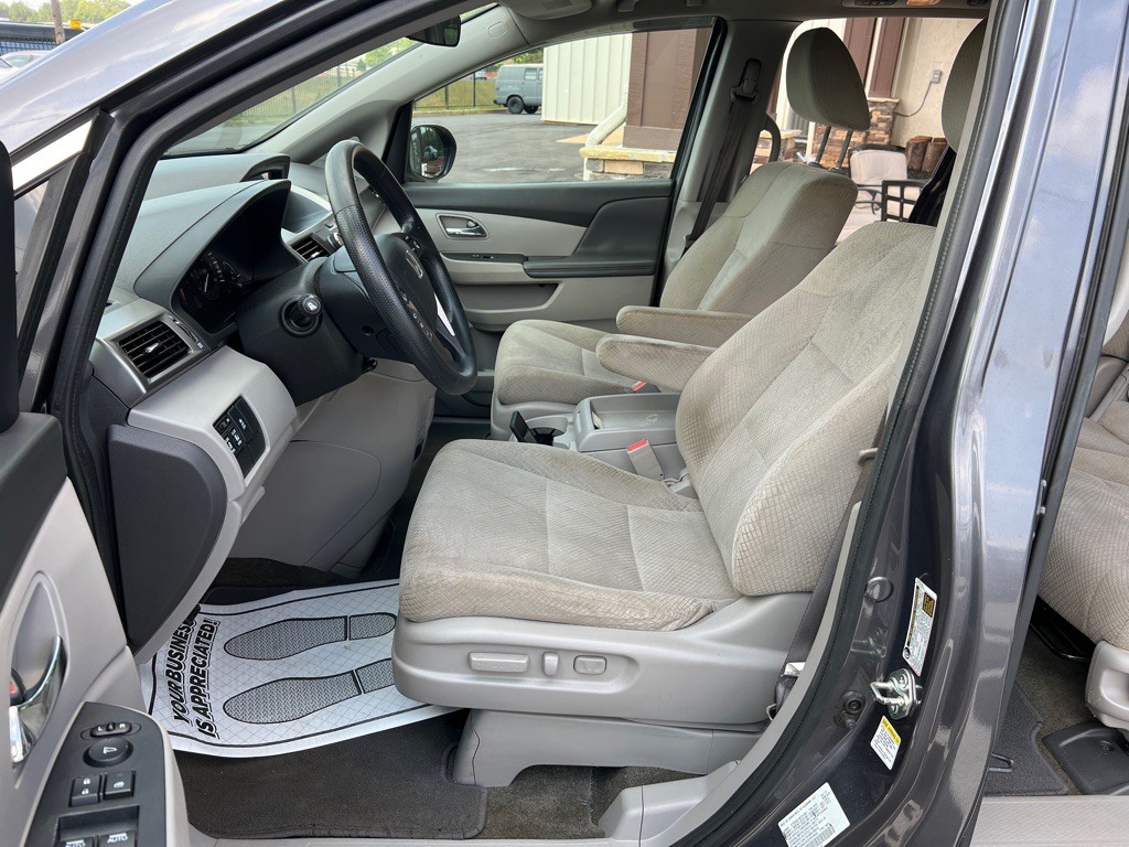 2017 Honda Odyssey Image 13