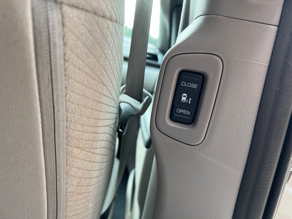 2017 Honda Odyssey Image 19