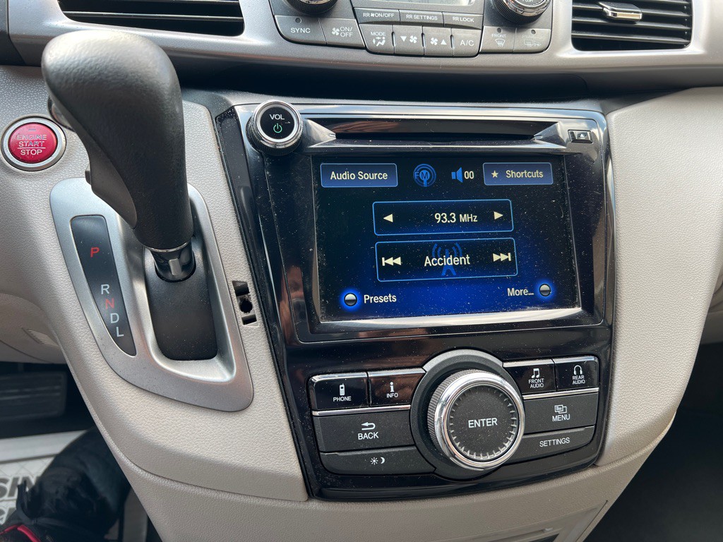 2017 Honda Odyssey Image 28