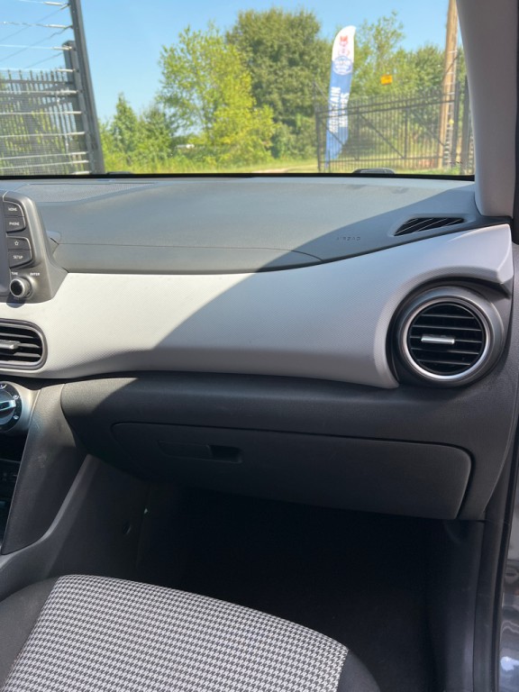 2021 Hyundai Kona Image 26