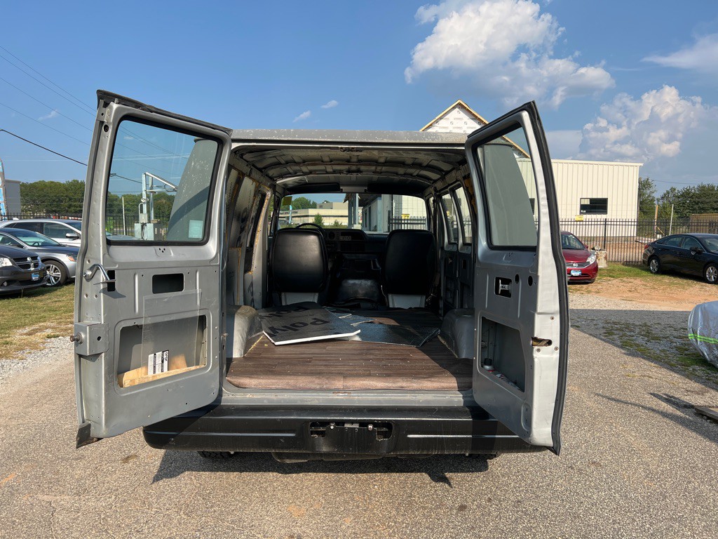 1986 Dodge Ram Van Image 12