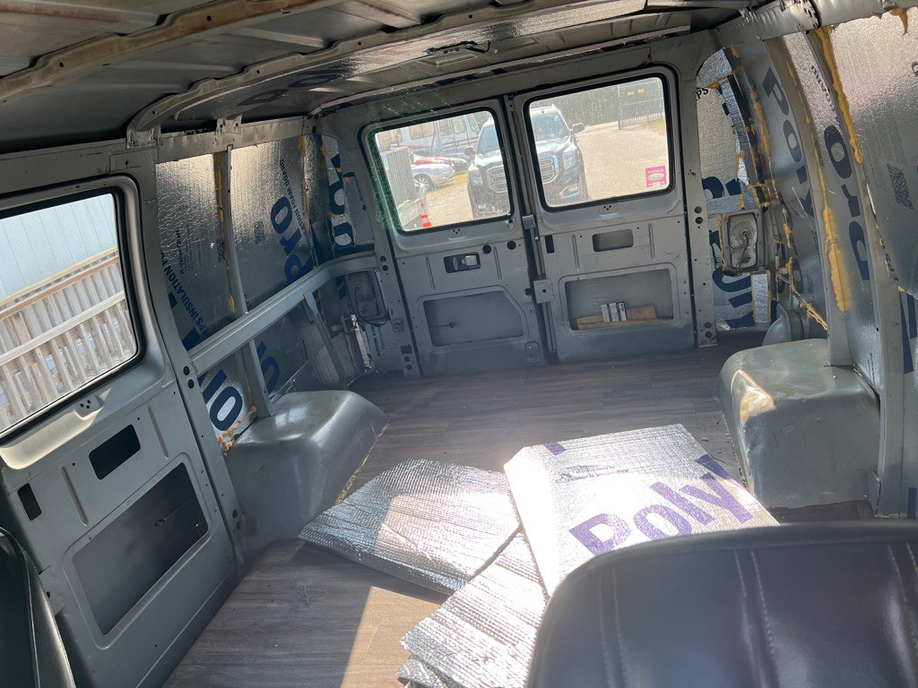 1986 Dodge Ram Van Image 18