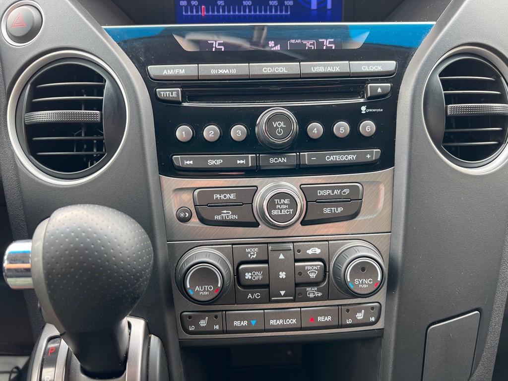 2015 Honda Pilot Image 34