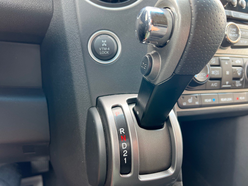 2015 Honda Pilot Image 35