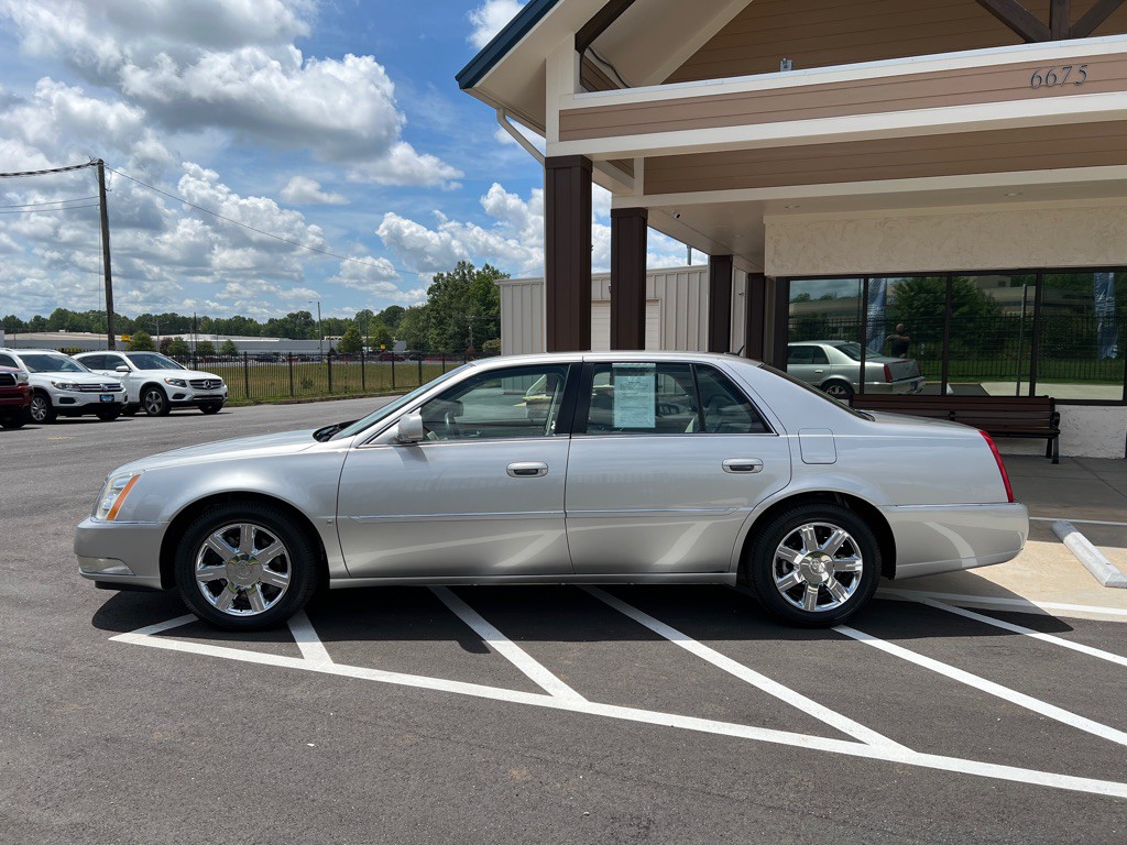 2007 Cadillac DTS Image 3