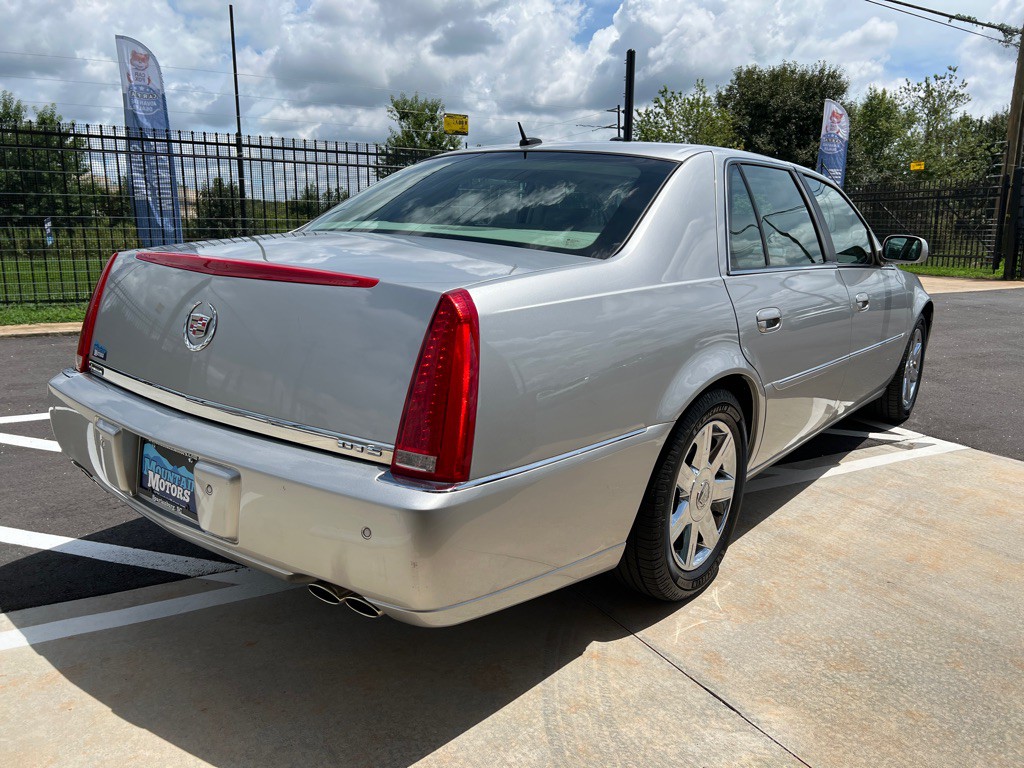 2007 Cadillac DTS Image 7