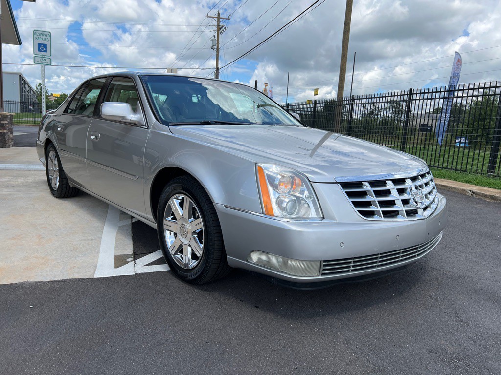 2007 Cadillac DTS Image 9