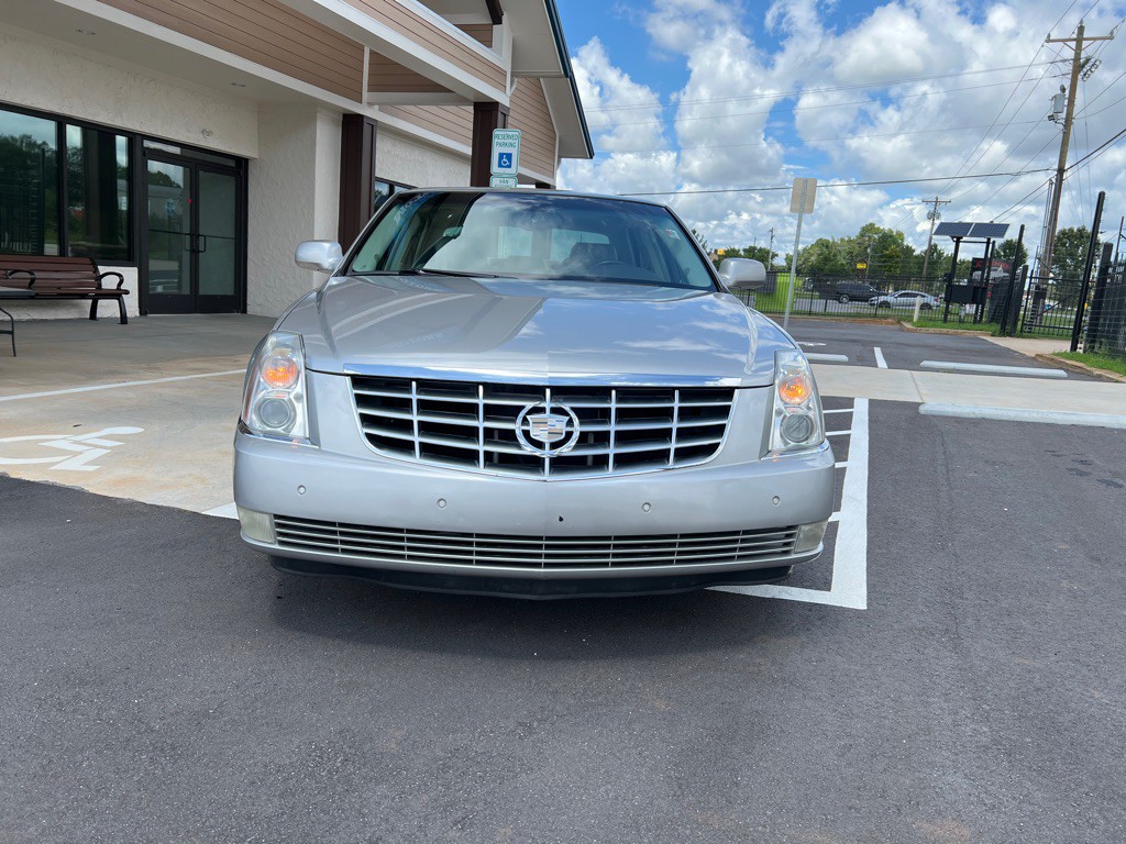 2007 Cadillac DTS Image 10