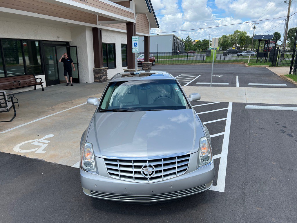 2007 Cadillac DTS Image 11