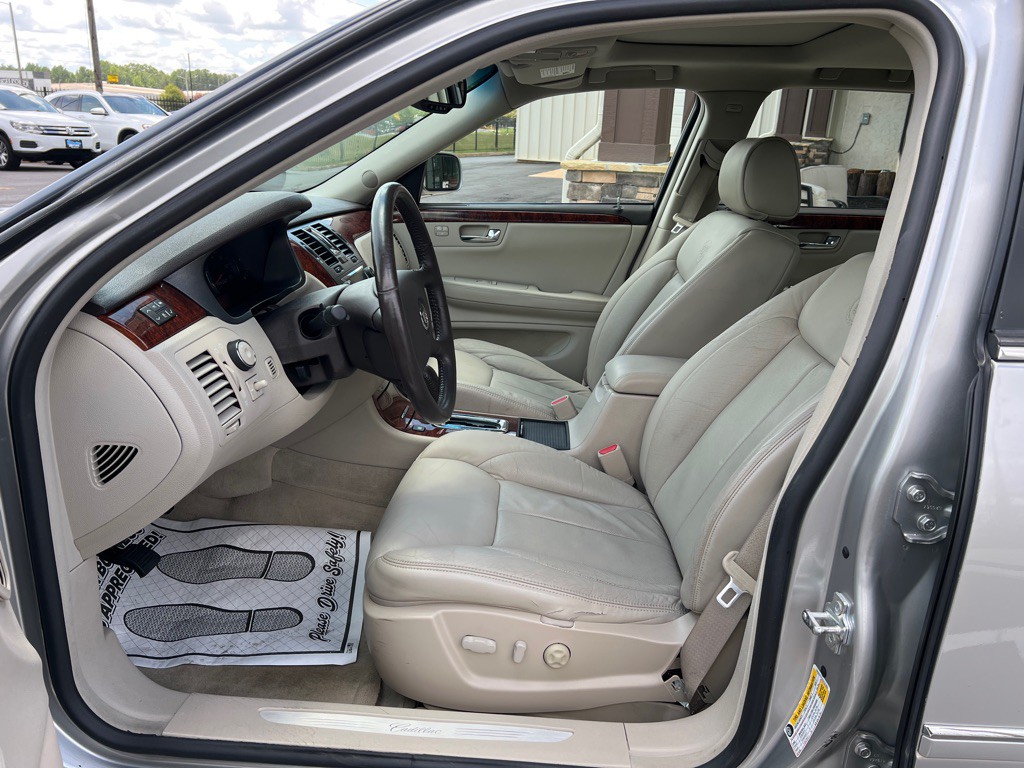 2007 Cadillac DTS Image 17