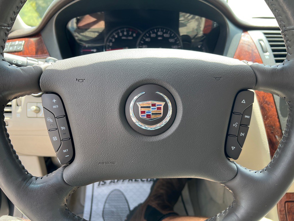 2007 Cadillac DTS Image 27