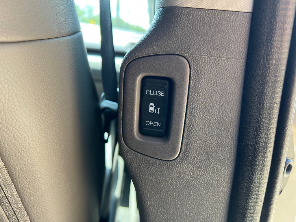 2014 Honda Odyssey Image 22