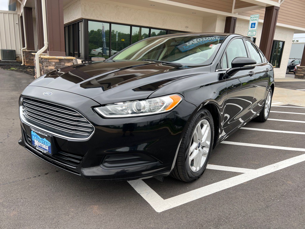 2016 Ford Fusion Image 2