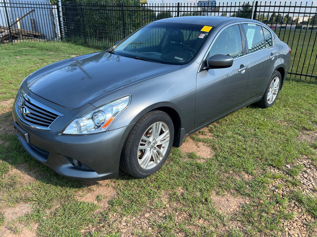 2010 INFINITI G37 Image 1