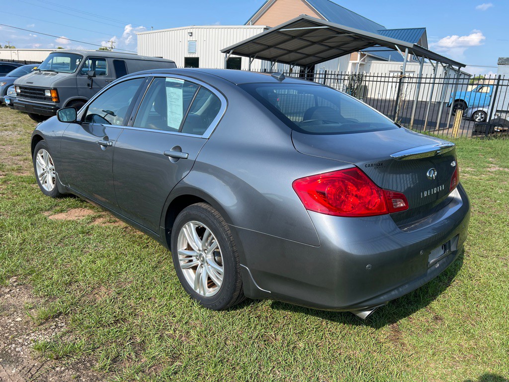 2010 INFINITI G37 Image 4