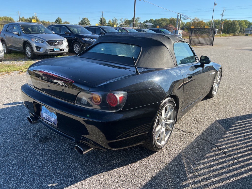 2005 Honda S2000 Image 4