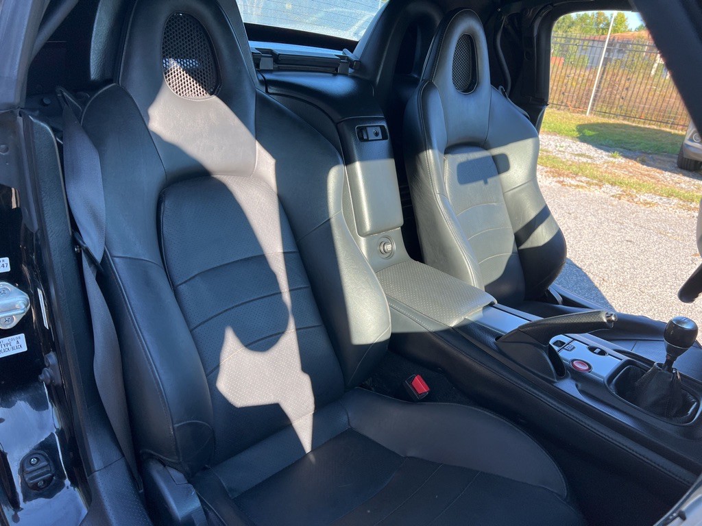 2005 Honda S2000 Image 11