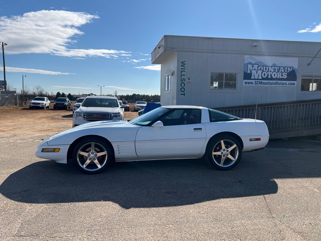 1992 Chevrolet Corvette Image 2