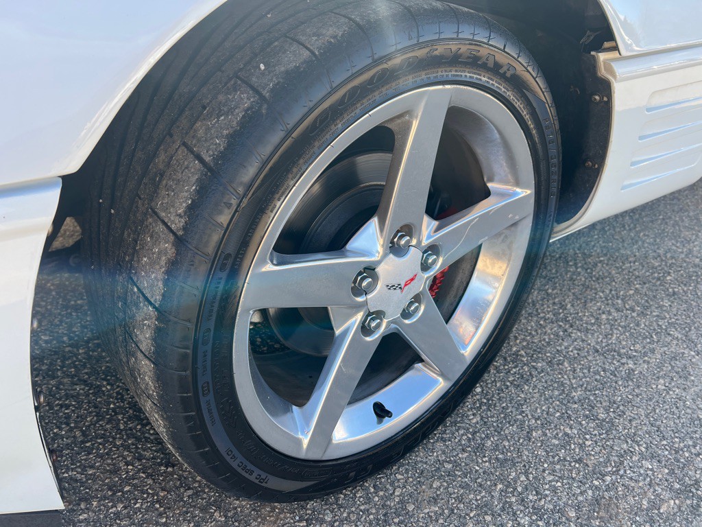 1992 Chevrolet Corvette Image 10