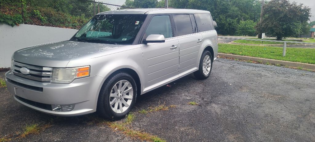 2011 Ford Flex Image 2