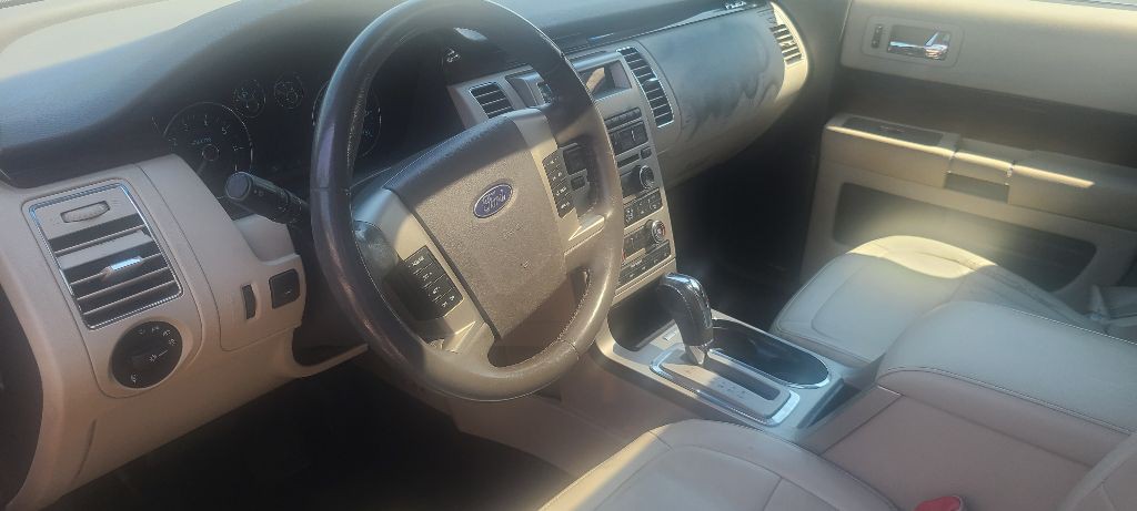 2011 Ford Flex Image 4