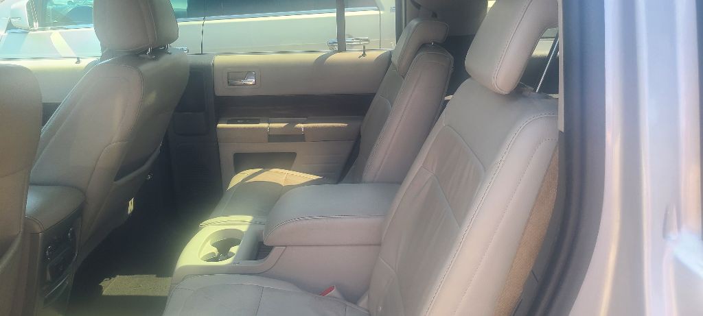 2011 Ford Flex Image 7