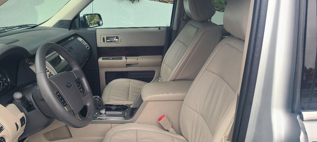 2011 Ford Flex Image 18