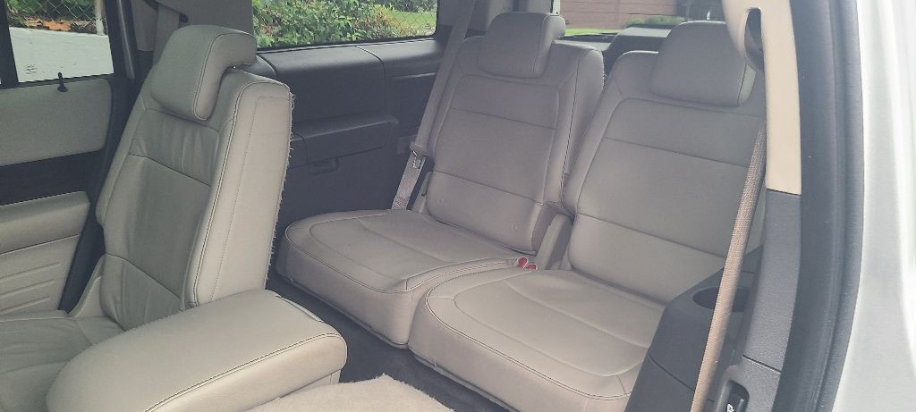 2011 Ford Flex Image 23