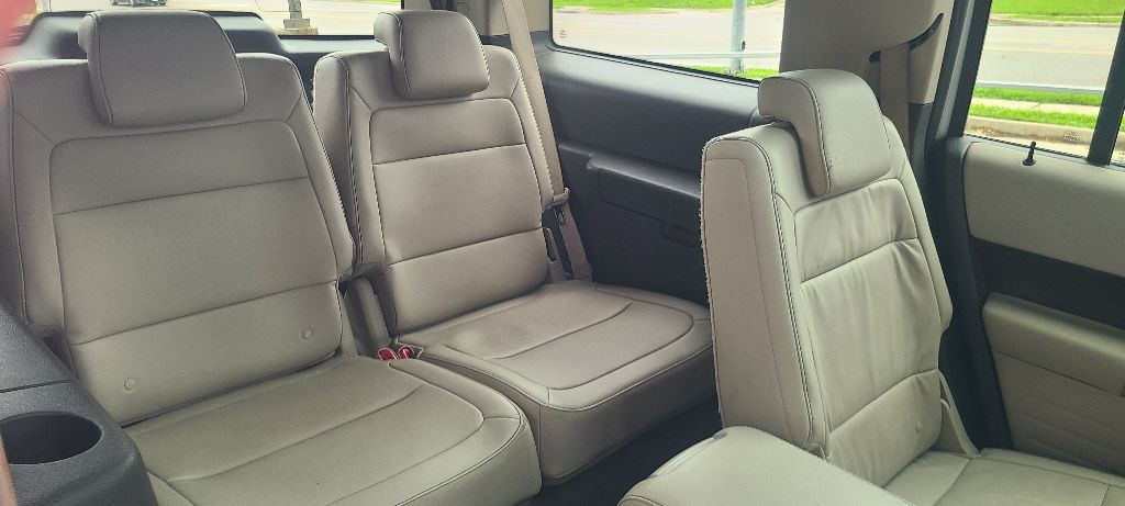 2011 Ford Flex Image 26